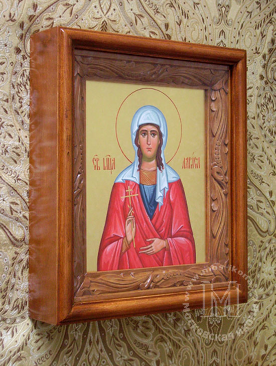 Икона 17-21см на золотом фоне в настенном резном киоте. Сложная резьба Икона 17-21см на золотом фоне в настенном резном киоте. Сложная резьба